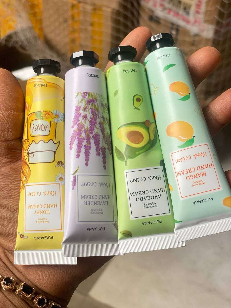 Moisturizing hand cream